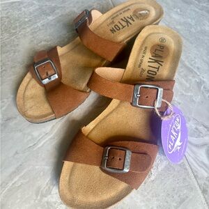 PLAKTON COMFORTABLE SUEDE WEDGES